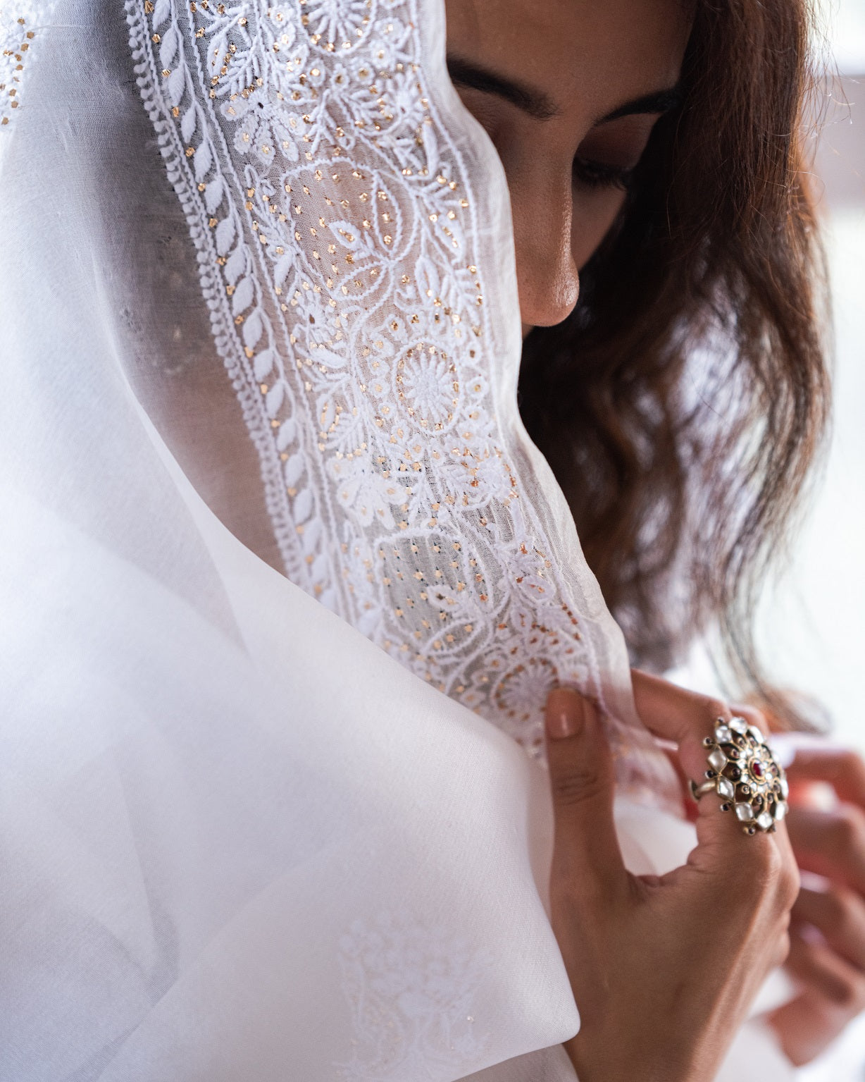 Afreen Mirza Chikan Mukaish Odhani