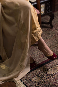 Afreen Stoles