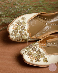 Alila Mojris (Cream)